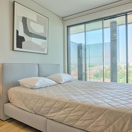 Brand New Luxurious Ap T2 - Amazing View- With Garage Apartment บีลาโนวาเดกายา ภายนอก รูปภาพ