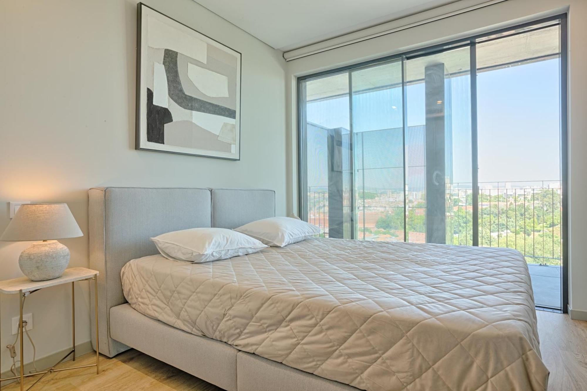 Brand New Luxurious Ap T2 - Amazing View- With Garage Apartment บีลาโนวาเดกายา ภายนอก รูปภาพ